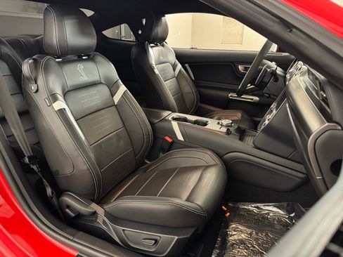 Used 2021 Ford Mustang Shelby GT500 w/ Technology Package image 37