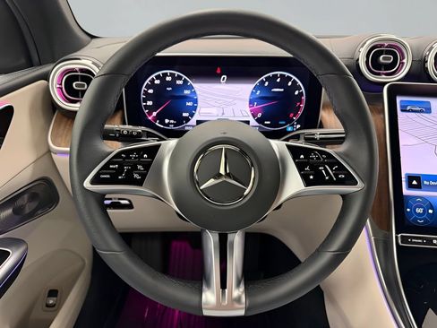 Used 2023 Mercedes-Benz GLC 300 4MATIC image 14