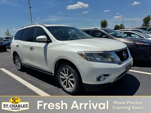 Used 2016 Nissan Pathfinder SL w/ SL Premium Package AWD/4WD image 1