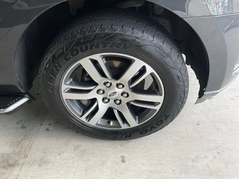 Used 2022 Ford Expedition XLT AWD/4WD image 28