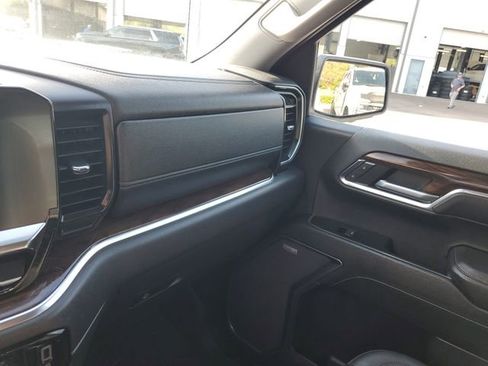 Used 2022 GMC Sierra 1500 SLT w/ SLT Premium Plus Package image 27