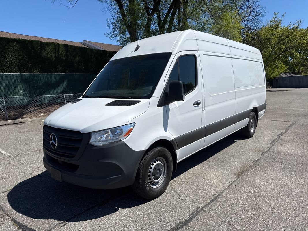 Used 2023 Mercedes-Benz Sprinter 2500 image 1