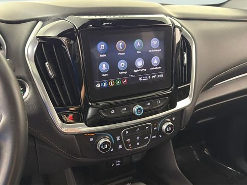 Used 2023 Chevrolet Traverse Premier FWD image 22