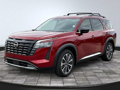 New 2026 Nissan Pathfinder Platinum w/ Accent Package