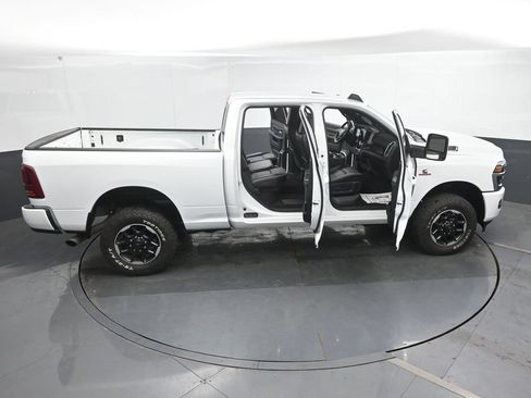 Used 2026 RAM 2500 Laramie AWD/4WD image 45