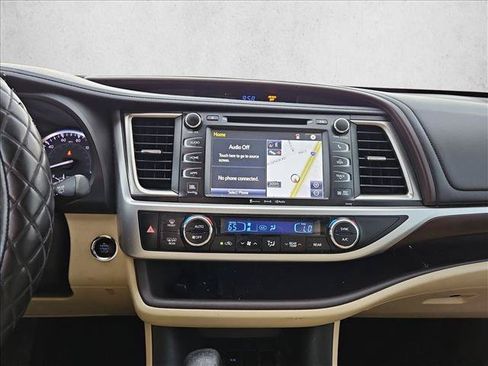 Used 2016 Toyota Highlander Limited FWD image 14