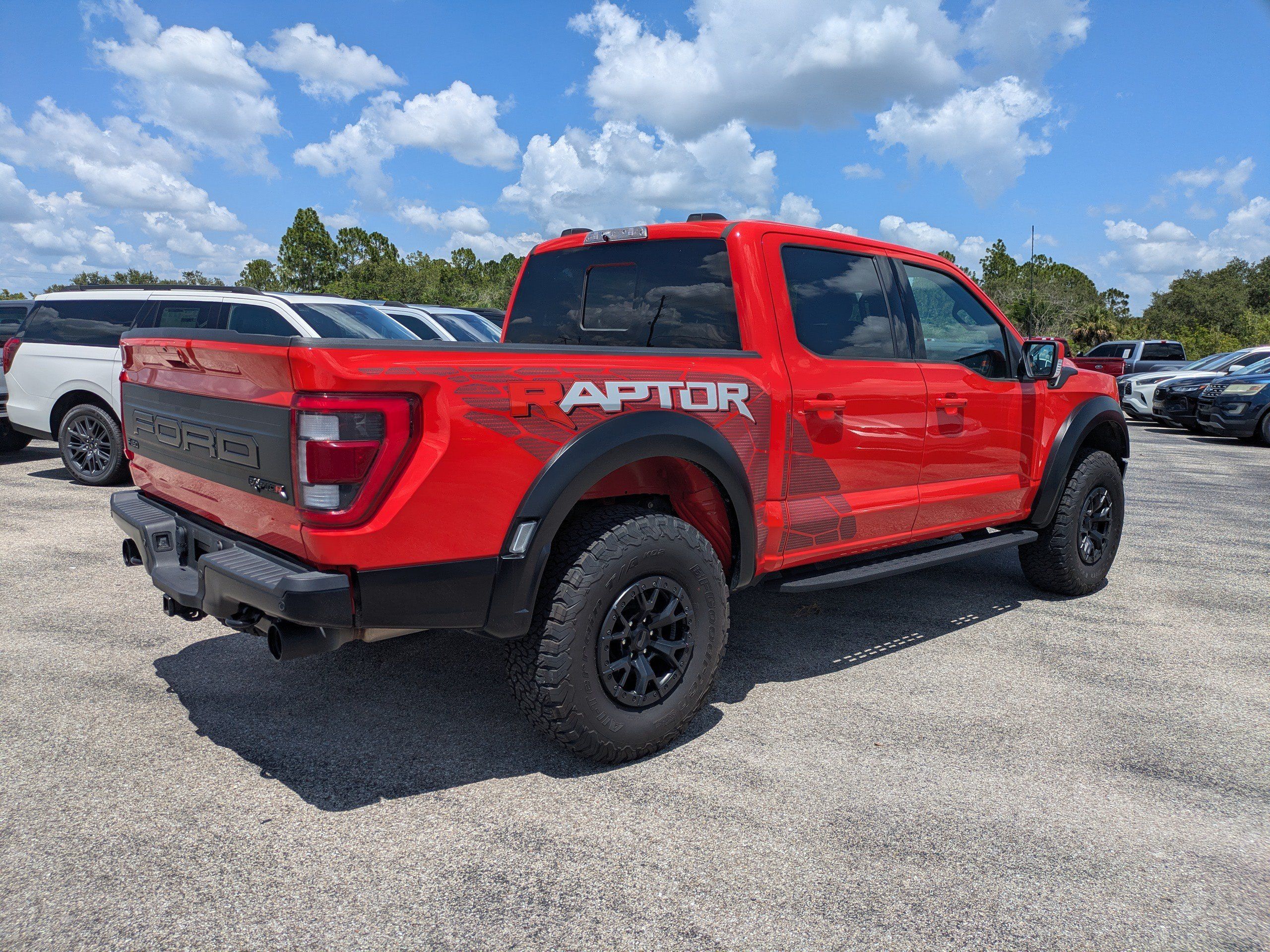 Used 2023 Ford F150 Raptor w/ Equipment Group 802A Raptor R AWD/4WD image 4