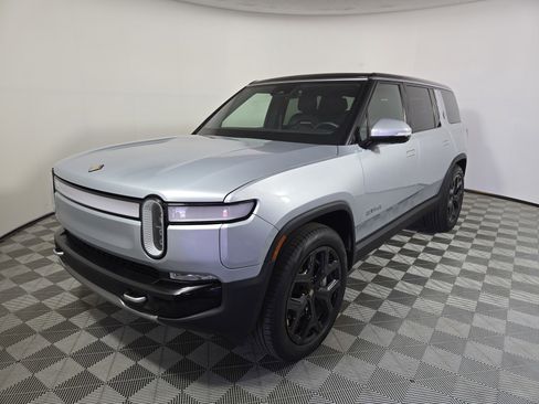 Used 2024 Rivian R1S Adventure AWD/4WD image 1