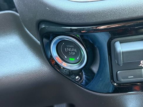 New 2026 GMC Sierra 1500 SLT w/ SLT Premium Package image 29