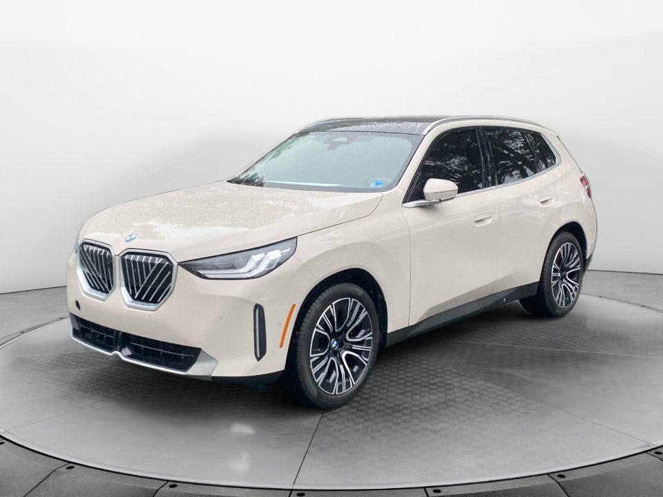 Used 2026 BMW X3 xDrive30i w/ Premium Package AWD/4WD image 3