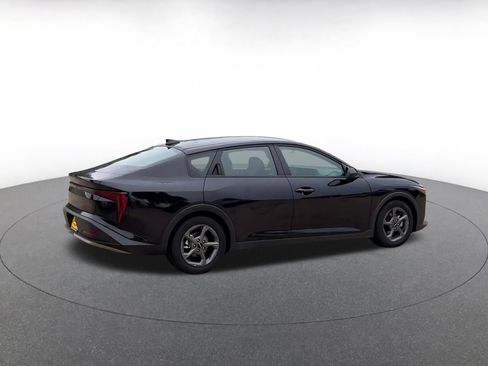 Used 2025 Kia K4 LXS image 14