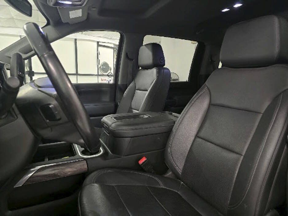 Used 2022 Chevrolet Silverado 2500 LTZ w/ LTZ Plus Package AWD/4WD image 15