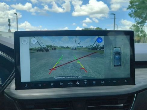 Used 2025 Ford Escape SE w/ PHEV Premium Package image 22