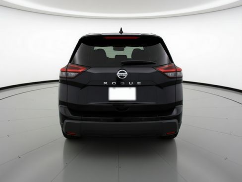 Used 2025 Nissan Rogue SV FWD image 7