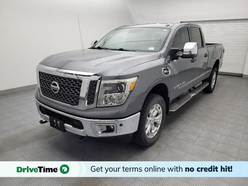 Used 2016 Nissan Titan SL RWD image 1