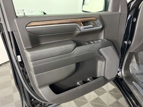 Used 2024 GMC Sierra 1500 Elevation image 10