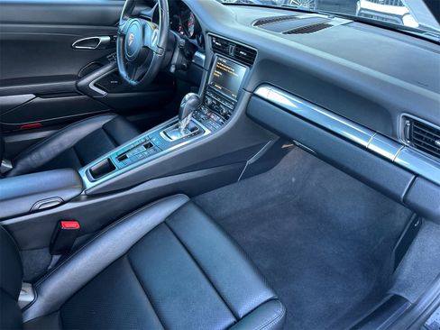 Used 2015 Porsche 911 Carrera 4S image 15