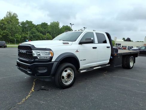Used 2020 RAM 5500 Tradesman w/ Max Tow Package AWD/4WD image 3