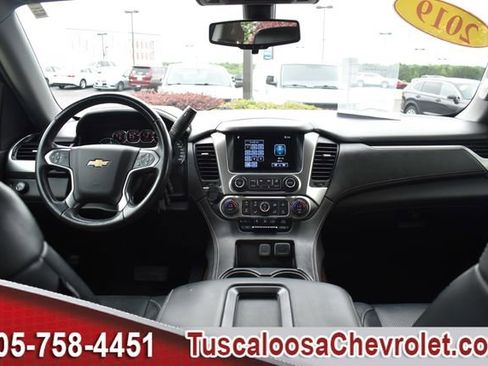 Used 2019 Chevrolet Tahoe LS RWD image 3