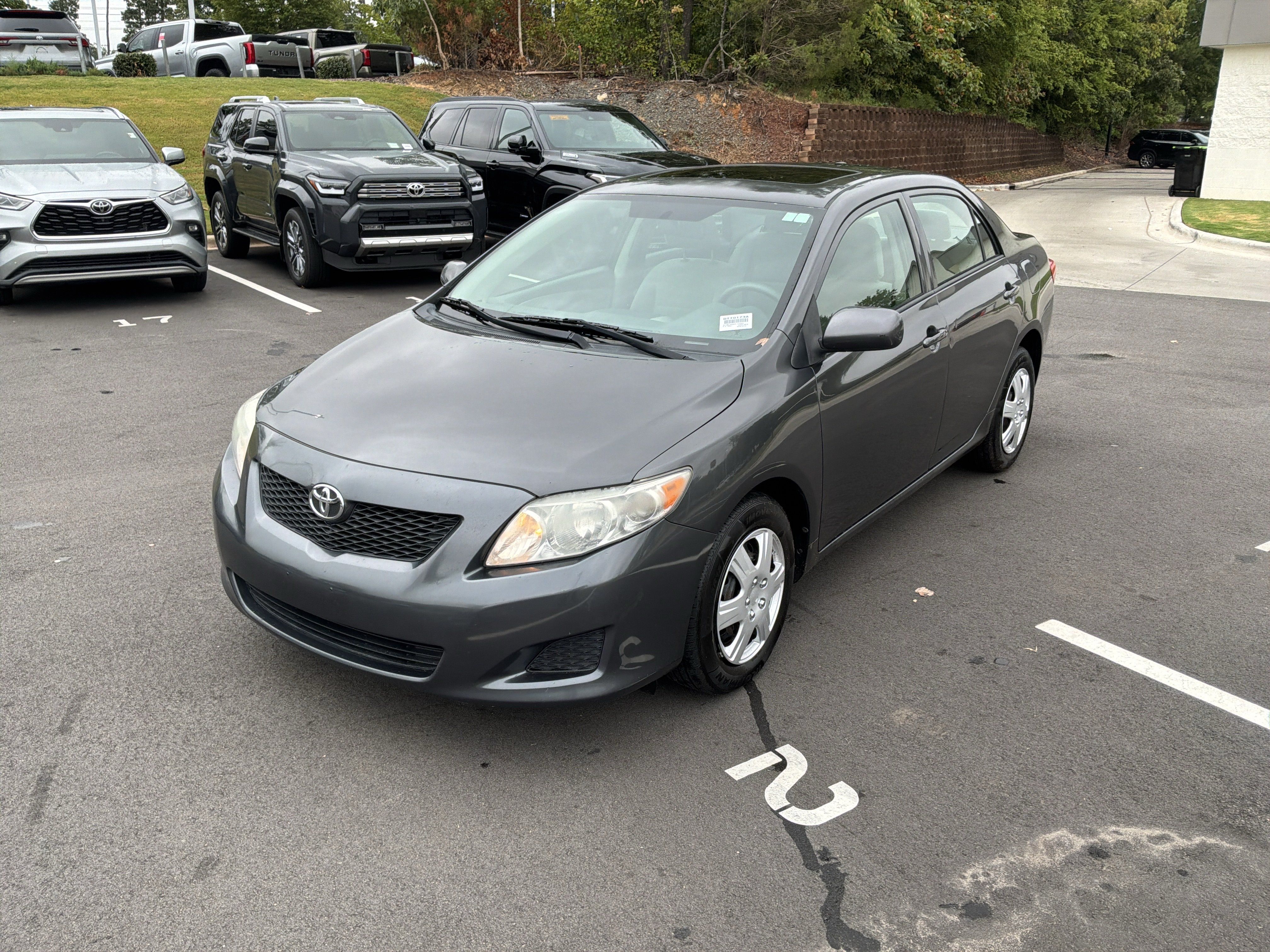 Used 2010 Toyota Corolla LE w/ All Weather Guard Pkg FWD image 5