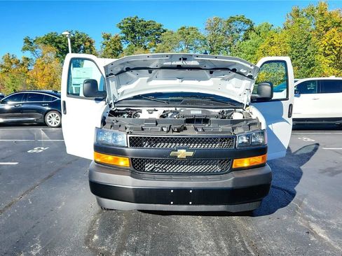 New 2025 Chevrolet Express 2500 Extended w/ Driver Convenience Package RWD image 24