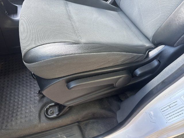 Used 2020 Nissan NV200 S FWD image 28