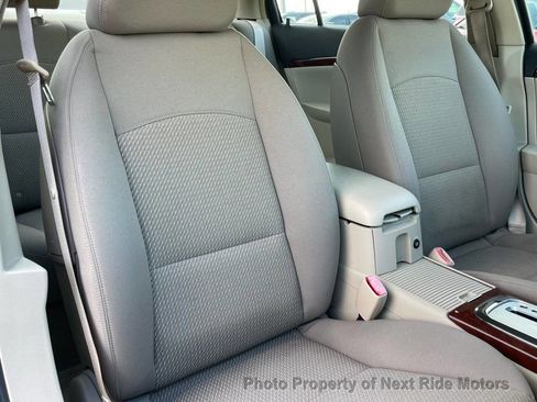 Used 2008 Saturn Aura XE image 10