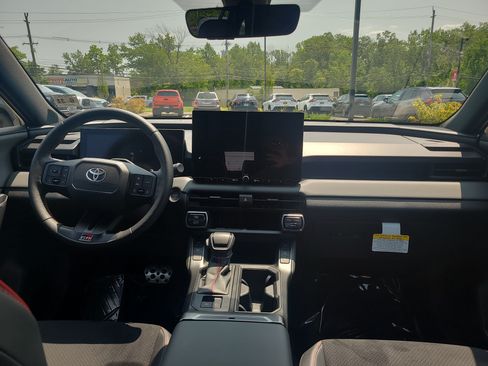 Certified 2026 Toyota RAV4 AWD Plug-in Hybrid image 18