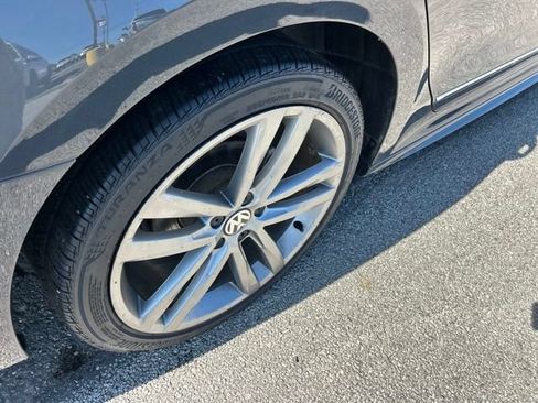 Used 2017 Volkswagen Passat 1.8T R-Line FWD image 19