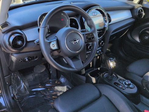 Certified 2024 MINI Cooper SE image 15