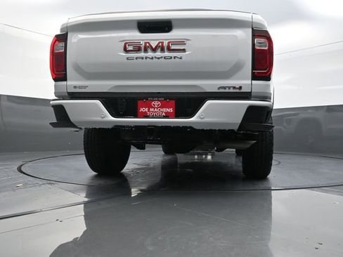 Used 2024 GMC Canyon AT4 w/ AT4 Premium Package image 49
