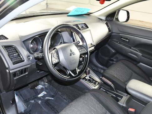 Used 2024 Mitsubishi Outlander Sport LE AWD/4WD image 2