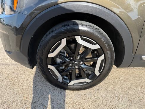 Used 2023 Kia Telluride S FWD image 12