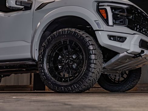 Used 2026 Ford F150 Raptor AWD/4WD image 14