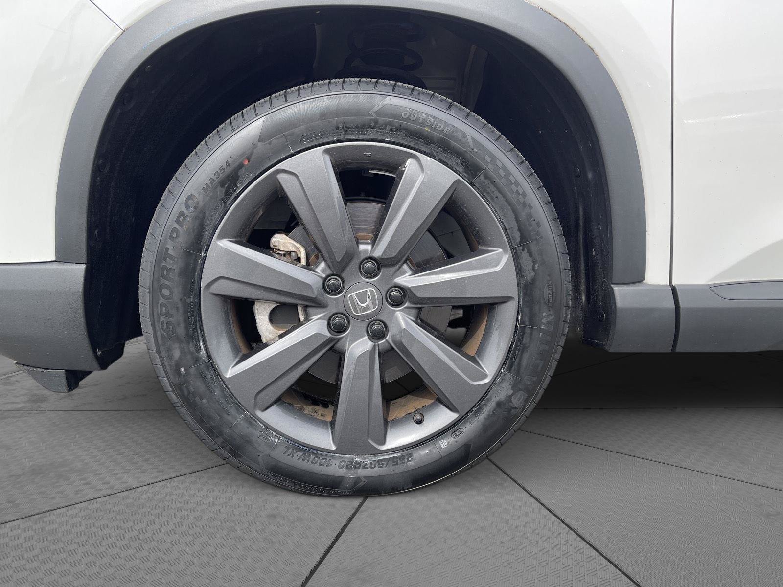 Used 2023 Honda Pilot Sport image 25