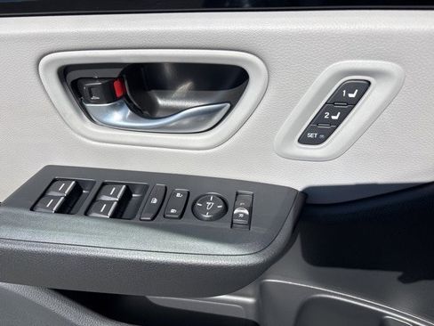 New 2025 Honda Pilot EX-L image 23