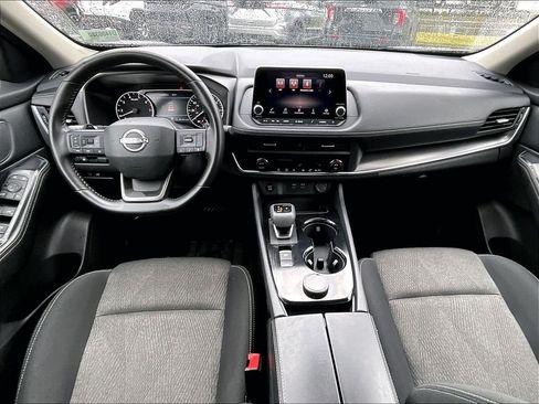 Used 2025 Nissan Rogue SV AWD/4WD image 21