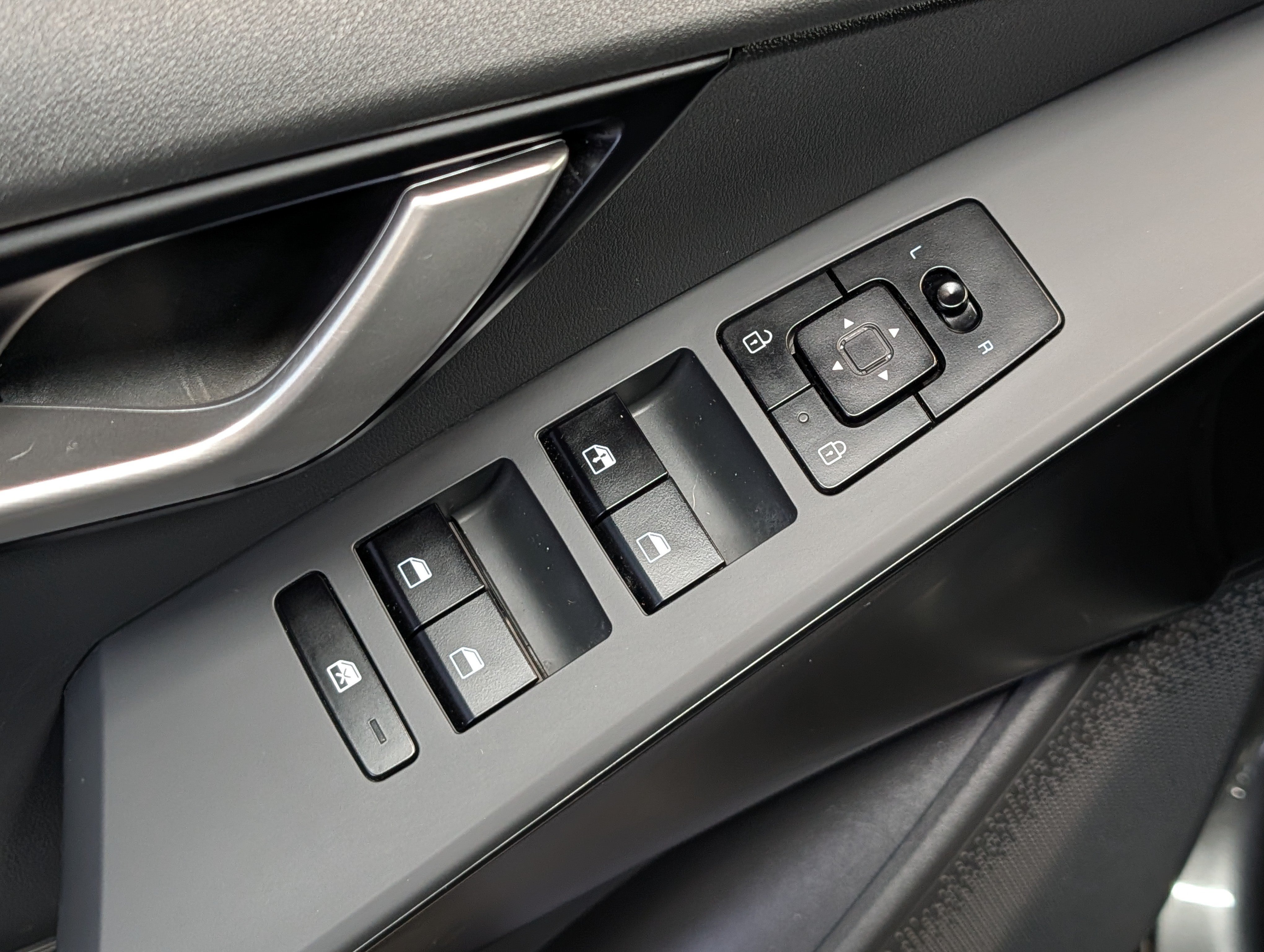 Certified 2026 Kia Niro LX FWD image 20