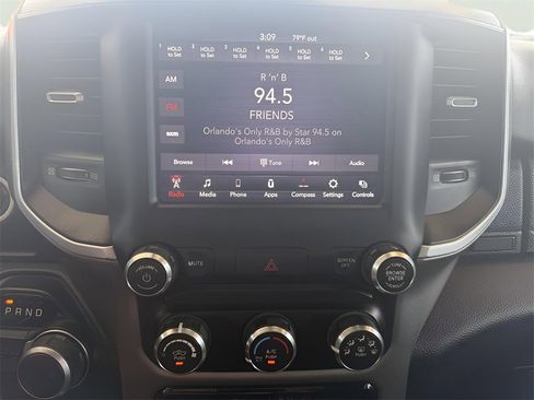 Used 2019 RAM 1500 Big Horn image 15