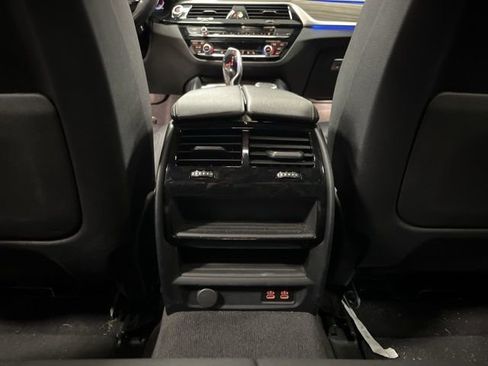 Used 2021 BMW 540i 540i 4D Sedan w/ Convenience Package image 22