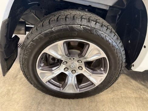 Used 2022 RAM 1500 Laramie AWD/4WD image 21