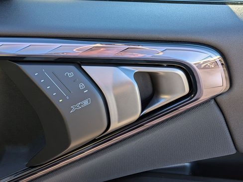 New 2026 BMW X3 xDrive30 w/ Convenience Package image 36