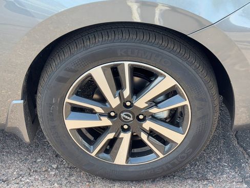 New 2025 Nissan Versa SV w/ Trunk Package image 10