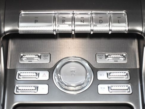Used 2025 Lincoln Nautilus Premier w/ Equipment Group 102A AWD/4WD image 32
