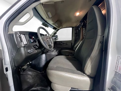 Used 2020 GMC Savana 2500 w/ Driver Convenience Package RWD image 14