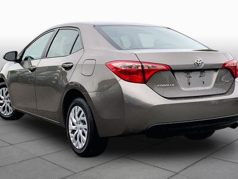 Used 2018 Toyota Corolla LE FWD image 12