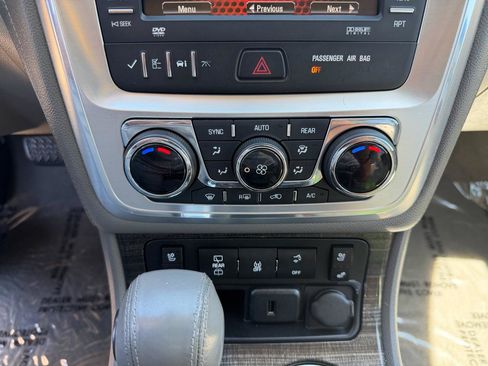 Used 2015 GMC Acadia SLT AWD/4WD image 17
