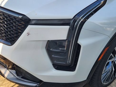 Used 2024 Cadillac XT4 Sport FWD image 7