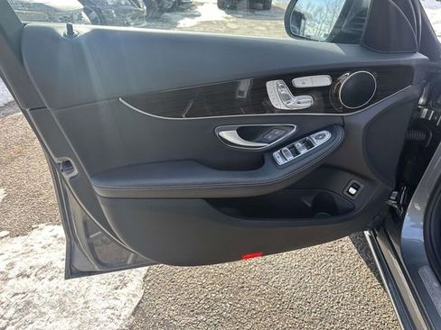 Used 2018 Mercedes-Benz C 300 4MATIC Sedan image 12