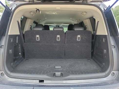 Certified 2025 Nissan Armada SV RWD image 11